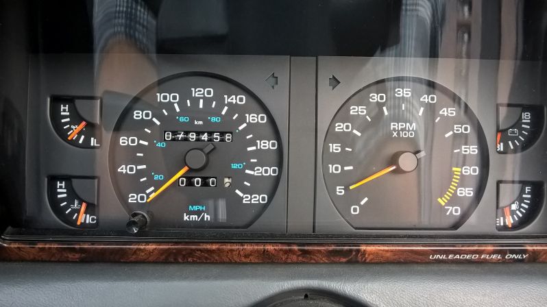 Drehzahlmesser 500
500 rpm
Schlüsselwörter: Drehzahlmesser;Tacho;niedirg