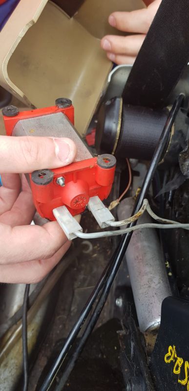 "Ceda" 12V Motor
Schlüsselwörter: Fenster;Hinten;Motor